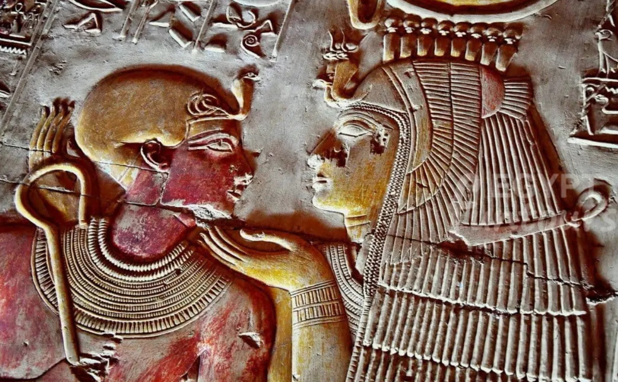 Découverte exceptionnelle : la tombe d'un pharaon inconnu mise au jour à Abydos