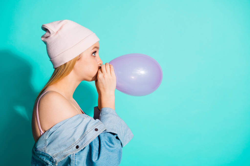 Bulles Empoisonnées: Le Chewing-gum, Une Mort Lente 