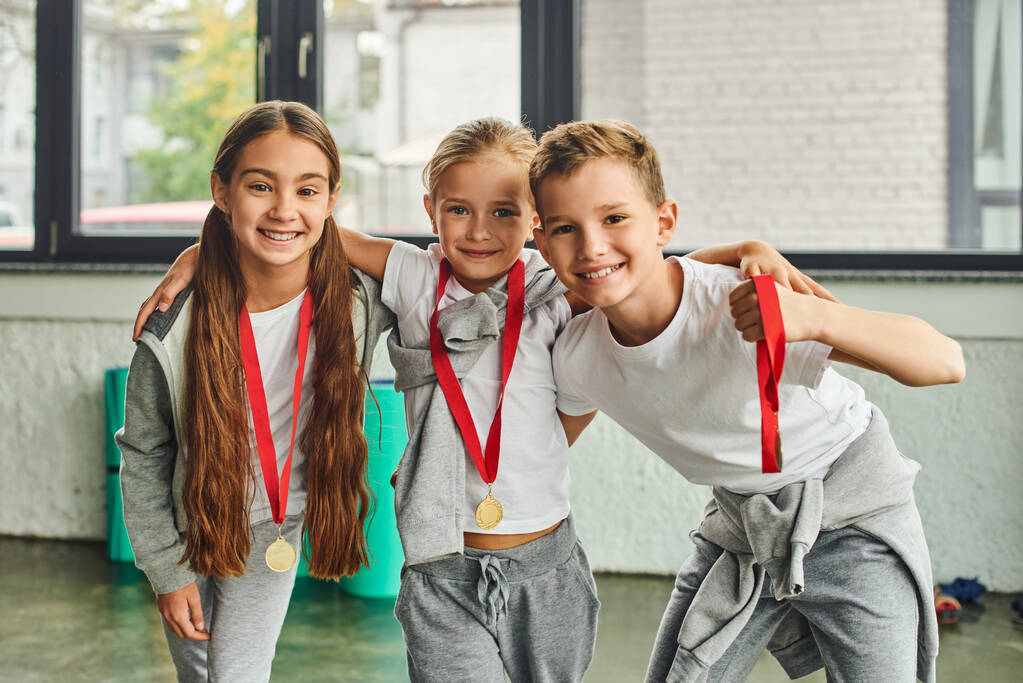  L'enfant du milieu : une personnalité plus humble, équitable et honnête, révèle une étude