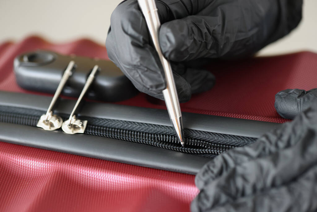 Voyages estivaux : Comment protéger vos bagages enregistrés des vols ?