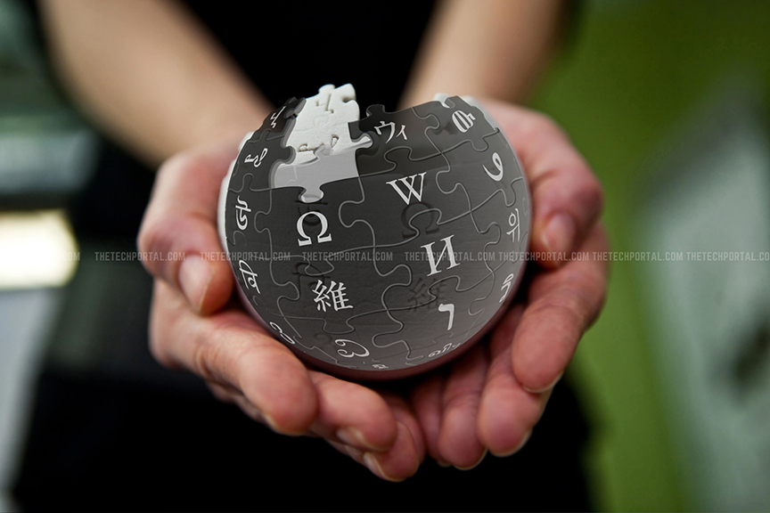 ChatGPT Dépasse-t-il Wikipédia ? Une Enquête Alarmante Soulève la Question de la Fiabilité de l'Information en Ligne