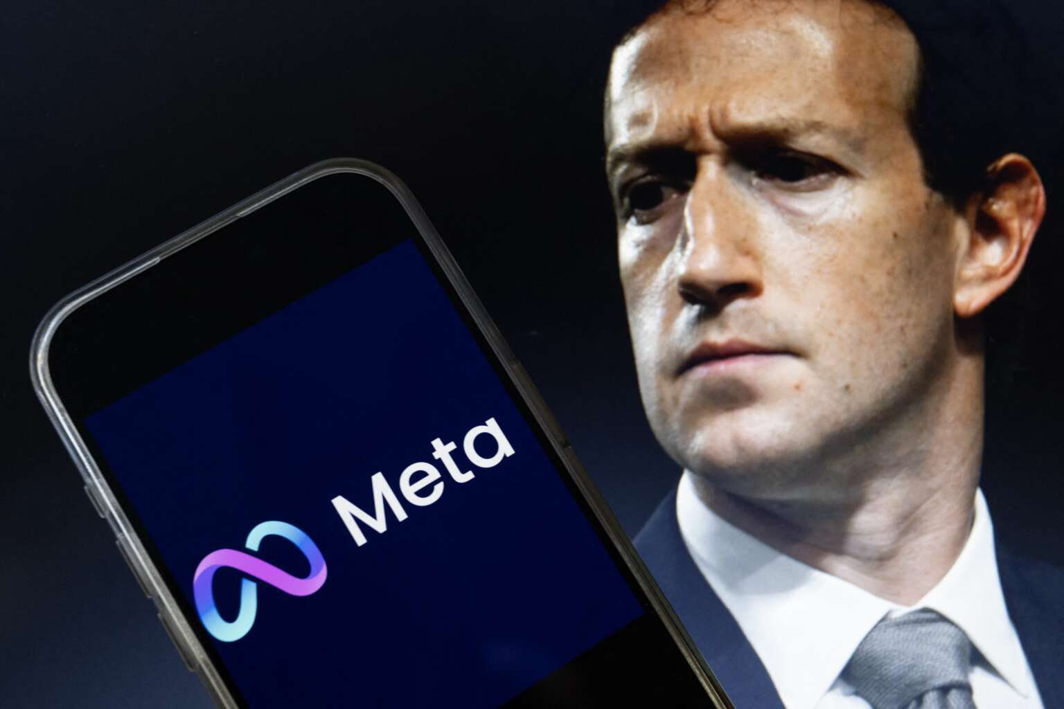 Meta expose vos secrets : l'application IA diffuse vos requêtes privées au monde entier !