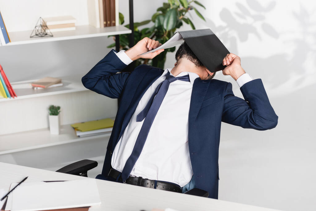 Les startups de l'IA imposent des horaires de travail qui donnent des sueurs froides