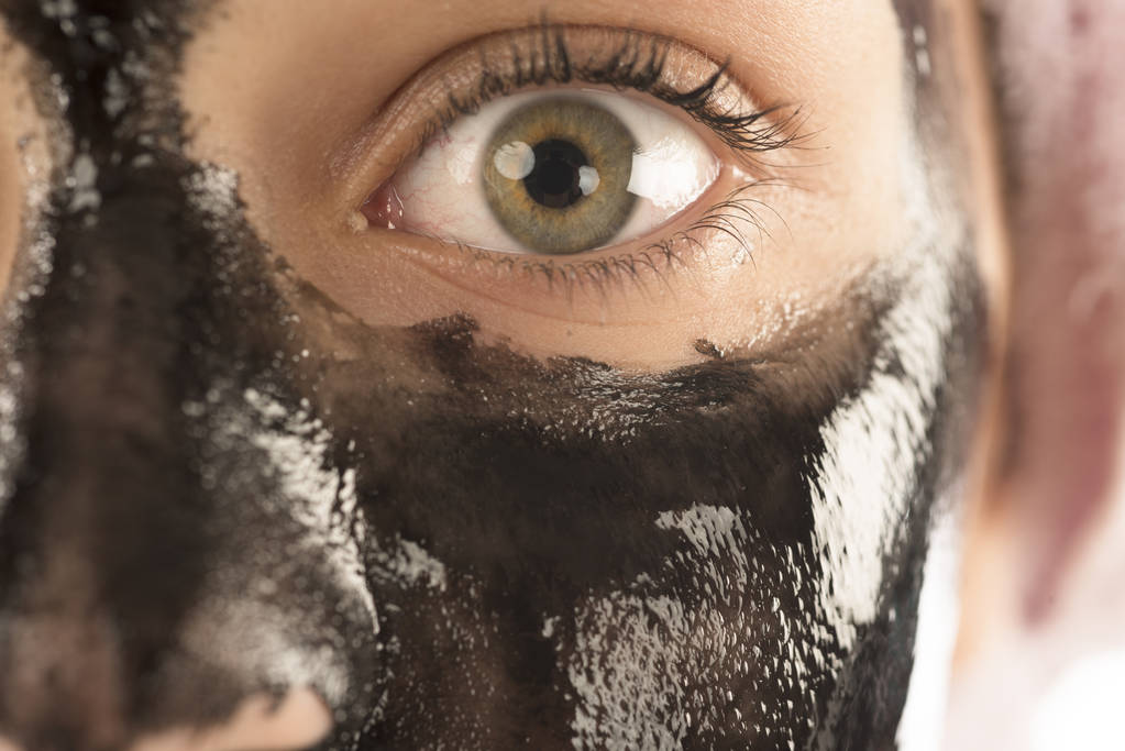 Un homme vend son visage pour 750 dollars.