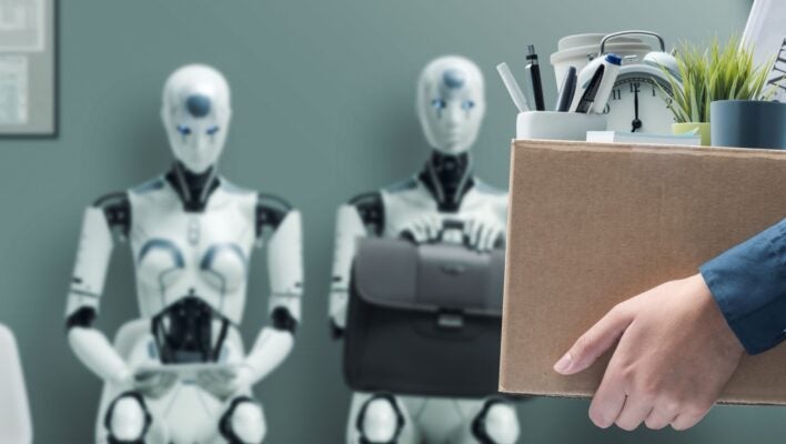 Geoffrey Hinton, le  Parrain de l'IA , prédit un chômage de masse