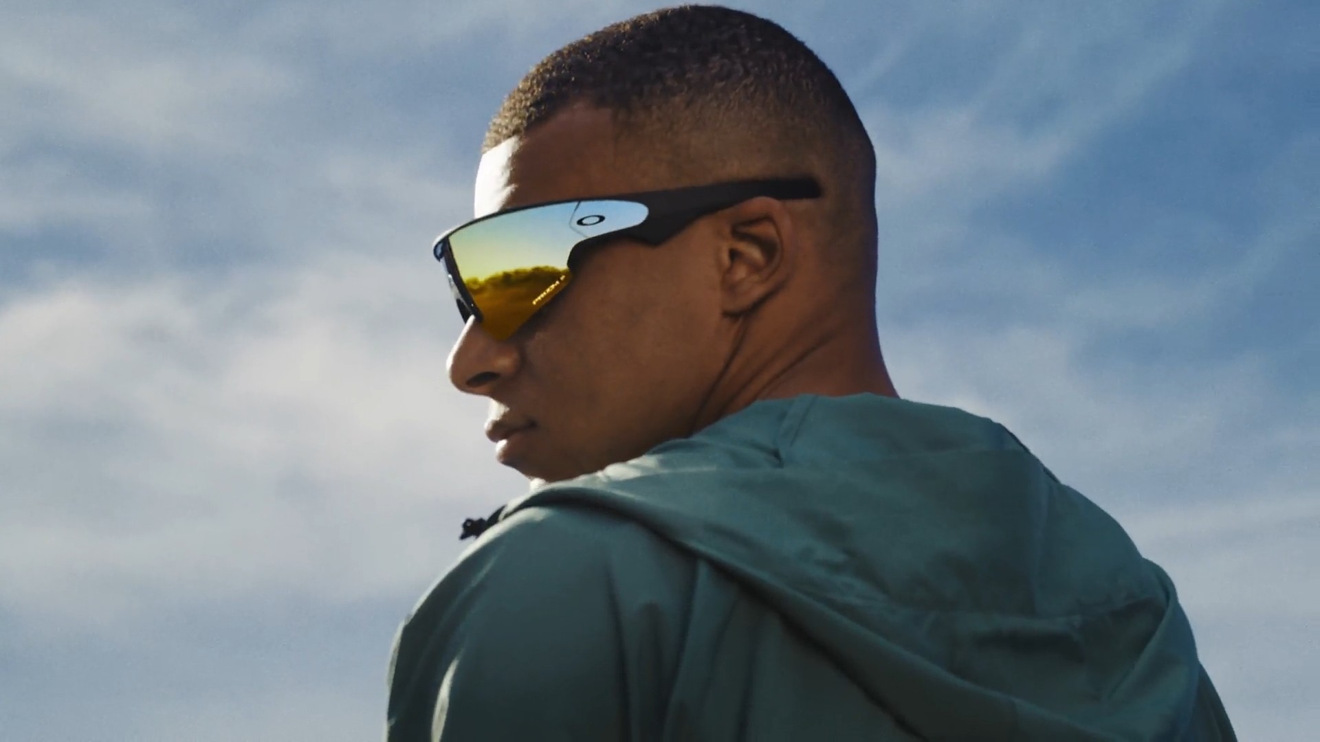 Oakley Meta Vanguard : L'intégration Strava qui va révolutionner l'entraînement des athlètes